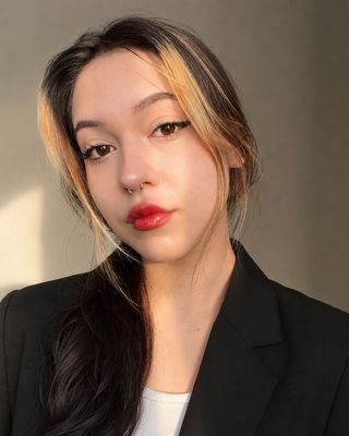 Юлия Савельева